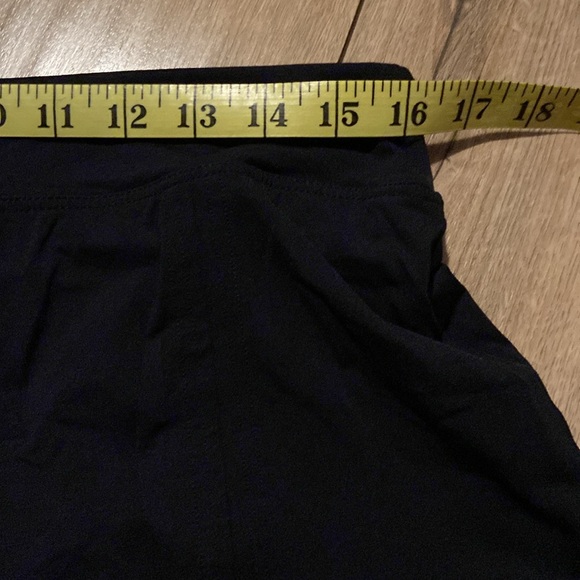 Lands’ End swim skort - Picture 3 of 4